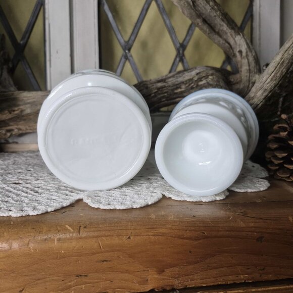 2 Vintage Milk Glass Planters - Picture 3 of 9